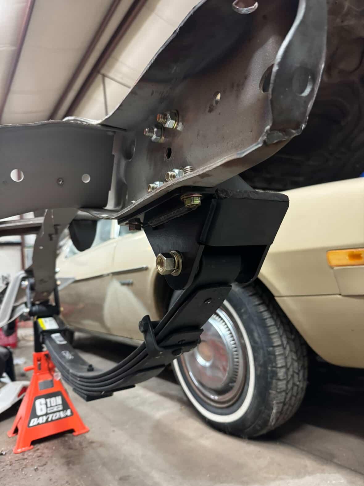 Inside of front hanger 67-72